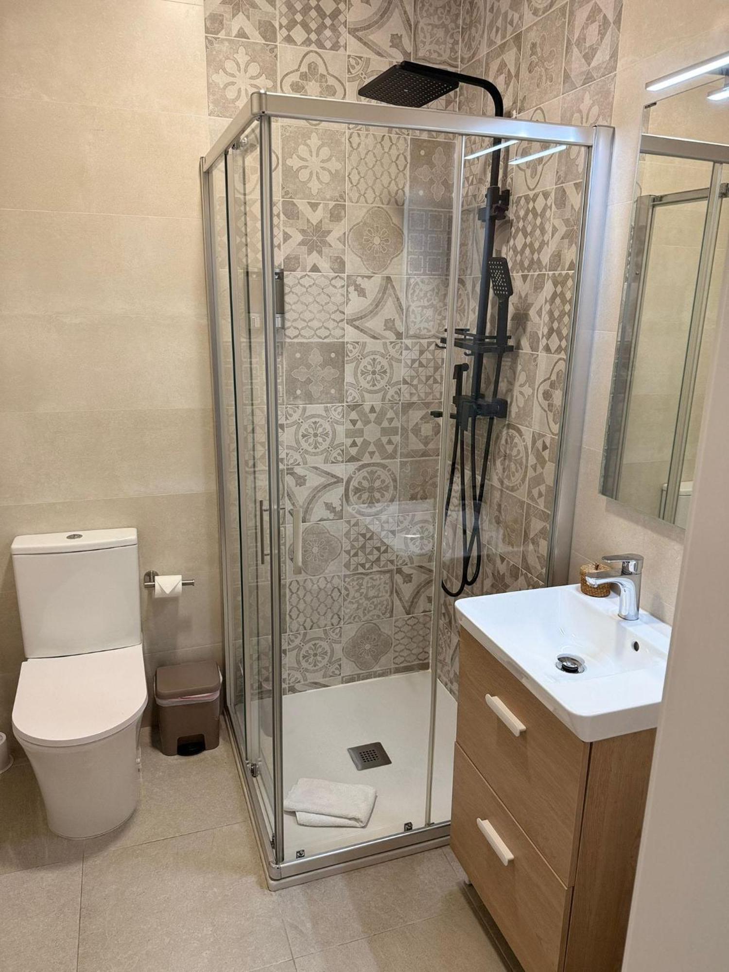 Apartamento Turistico Leo Baena Buitenkant foto